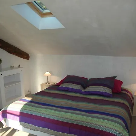Gites Au Bord Du Lez Hébergement de vacances Suze-la-Rousse