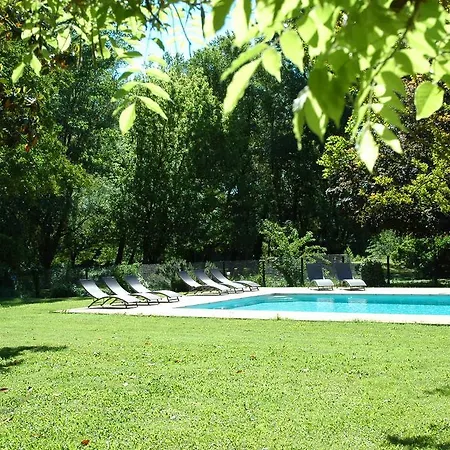 Gites Au Bord Du Lez Hébergement de vacances Suze-la-Rousse