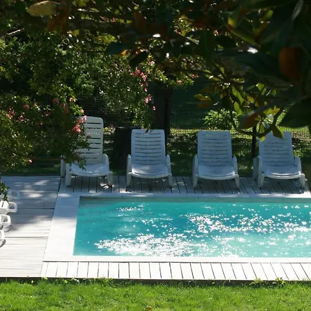 Gites Au Bord Du Lez Holiday home Suze-la-Rousse